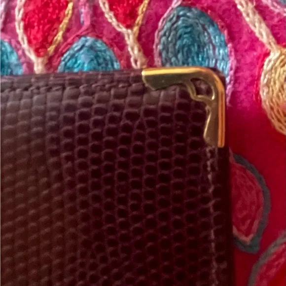 Beautiful Cartier Bordeaux burgundy leather wallet with gold hardware. EUC 7x4” - Picture 3 of 11